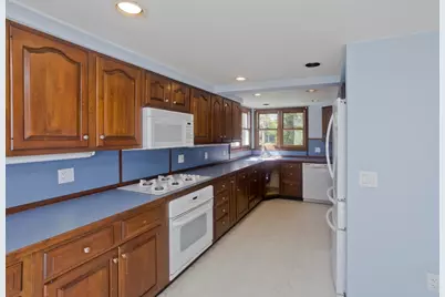 54 Ryan Rd, Northampton, MA 01062 - Photo 7