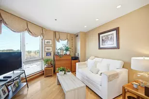 2001 Marina Dr, Quincy, MA 02171 - Photo 15