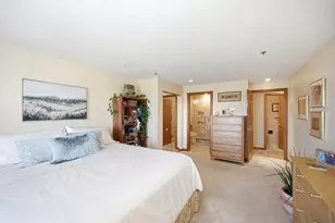 2001 Marina Dr, Quincy, MA 02171 - Photo 11