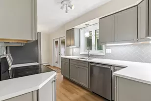 23 Colonial Way, Rehoboth, MA 02769 - Photo 11