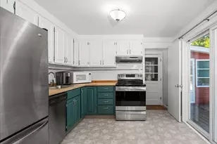 16 Venus Dr, Shrewsbury, MA 01545 - Photo 3