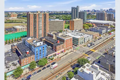1035 Commonwealth Ave, Boston, MA 02215 - Photo 7