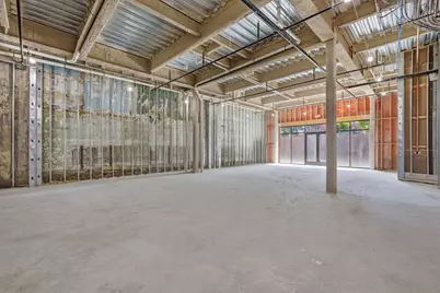 1035 Commonwealth Ave, Boston, MA 02215 - Photo 3