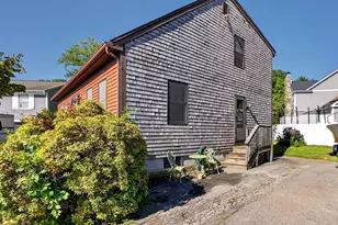 52 Donny Dr, New Bedford, MA 02740 - Photo 3