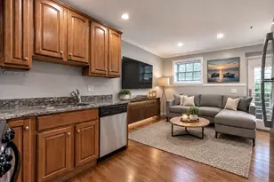11 Wiget St, Boston, MA 02113 - Photo 1