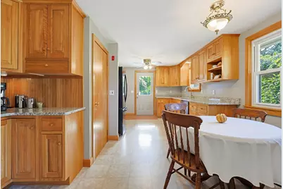 73 Hickory Rd., Attleboro, MA 02703 - Photo 9