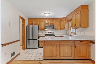 895 Wellman Avenue #895, Chelmsford, MA 01863 - Photo 7