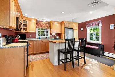 69 Hemlock St, Arlington, MA 02474 - Photo 5