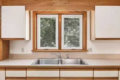 147 Woodland Road, Southborough, MA 01772 - Photo 9