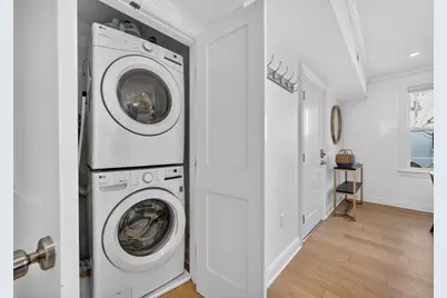521 East 8th #1, Boston, MA 02127 - Photo 19