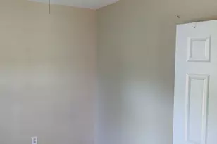 210 Albemarle St, Springfield, MA 01109 - Photo 9