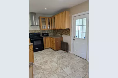 210 Albemarle St, Springfield, MA 01109 - Photo 3