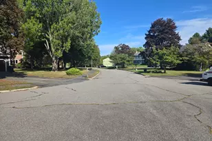 23 Kings Row Ln, Framingham, MA 01701 - Photo 3