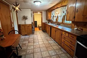 76 Main St, Grafton, MA 01560 - Photo 9