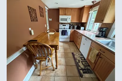 211 Alger St, Brockton, MA 02302 - Photo 7