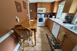 211 Alger St, Brockton, MA 02302 - Photo 7