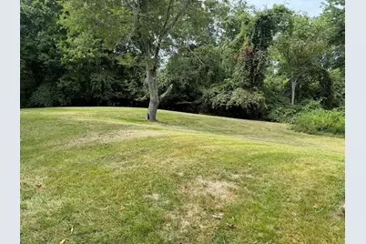211 Alger St, Brockton, MA 02302 - Photo 5