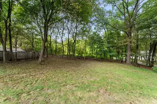 191 Pleasant St, Leominster, MA 01453 - Photo 21