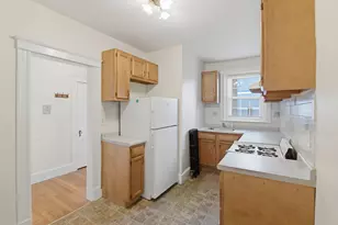 17 Greenleaf St, Quincy, MA 02169 - Photo 3