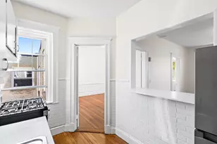 10 Melvin Ave, Boston, MA 02135 - Photo 23