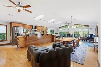 21 Old Meetinghouse Rd, Auburn, MA 01501 - Photo 11
