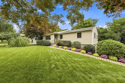 21 Old Meetinghouse Rd, Auburn, MA 01501 - Photo 1