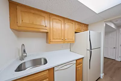 18 Kingswood Dr #5, Abington, MA 02351 - Photo 5