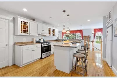 24 Park St, Wakefield, MA 01880 - Photo 7