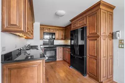 250 Hammond Pond Pkwy #1006N, Newton, MA 02467 - Photo 5