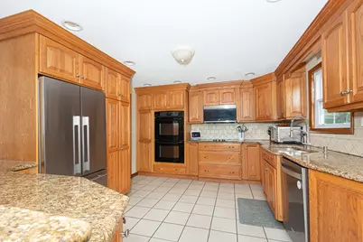 4 Carter Rd, Worcester, MA 01609 - Photo 13