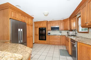 4 Carter Rd, Worcester, MA 01609 - Photo 13