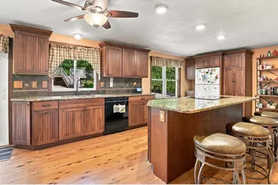 10 Flaxfield Rd, Dudley, MA 01571 - Photo 11
