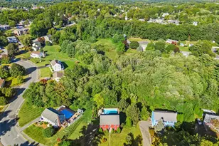 39 Harriman Rd, Hudson, MA 01749 - Photo 3