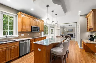 68 Quaker Ln, Bolton, MA 01740 - Photo 7
