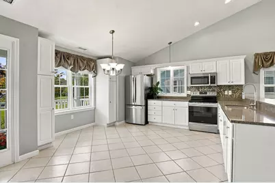 4 Concord Court #A, Webster, MA 01570 - Photo 11