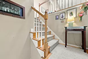 129 Tyson Commons Ln, Braintree, MA 02184 - Photo 15