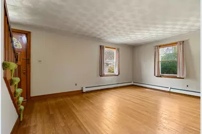 40 Valentine Rd, Arlington, MA 02476 - Photo 9
