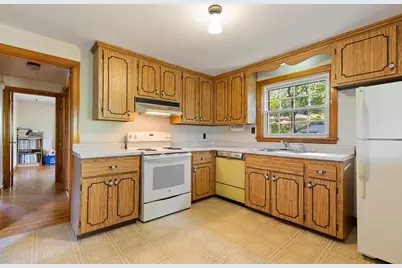 40 Valentine Rd, Arlington, MA 02476 - Photo 17