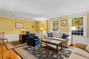 16 Common St, Boston, MA 02129 - Photo 17