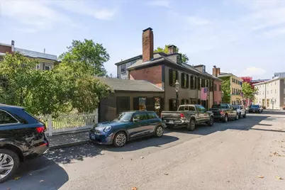 16 Common Street, Boston, MA 02129 - Photo 1