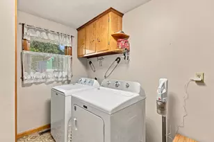5 Donna Ln, Dudley, MA 01571 - Photo 25