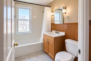 47 Edgewater Ave, Shrewsbury, MA 01545 - Photo 9