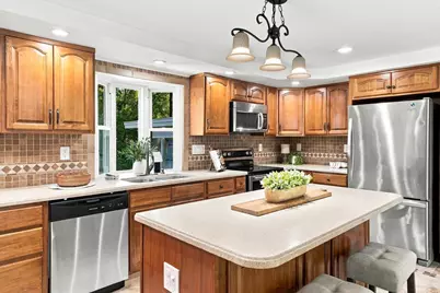 32 Alvin Street, Methuen, MA 01844 - Photo 5