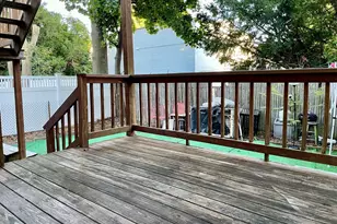 9 Irving St, Medford, MA 02155 - Photo 5