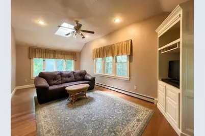 94 Mountain Ave, Pembroke, MA 02359 - Photo 9