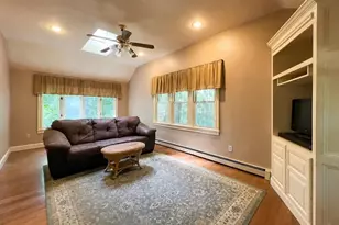 94 Mountain Ave, Pembroke, MA 02359 - Photo 9