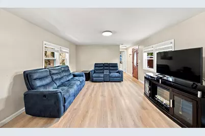 176 Lakeview Street, Tewksbury, MA 01876 - Photo 5