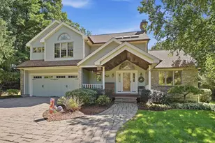 13 Woodland Dr, Paxton, MA 01612 - Photo 1