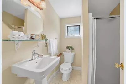 550 Sunderland Road, Worcester, MA 01604 - Photo 19