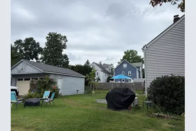 19 Magnolia Ter, Chicopee, MA 01013 - Photo 3